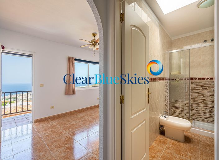 Image No.11-2 Bed Townhouse for sale