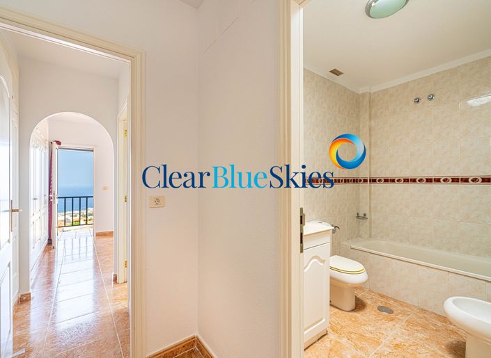 Image No.14-2 Bed Townhouse for sale