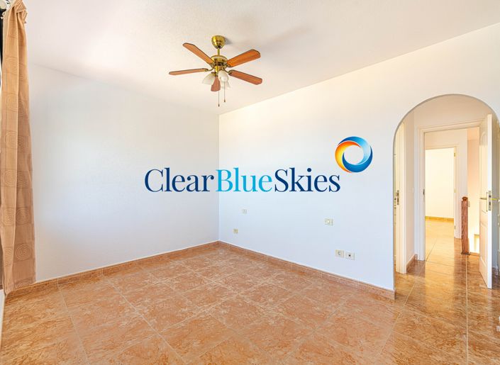 Image No.16-2 Bed Townhouse for sale