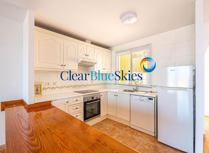 Image No.4-2 Bed Townhouse for sale