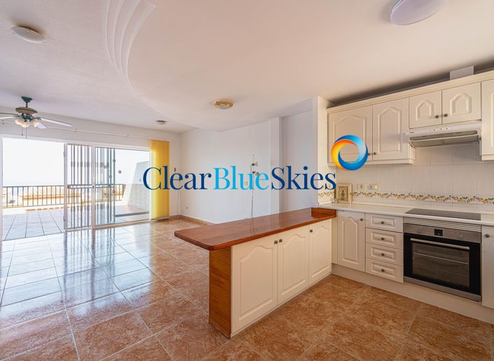 Image No.6-2 Bed Townhouse for sale