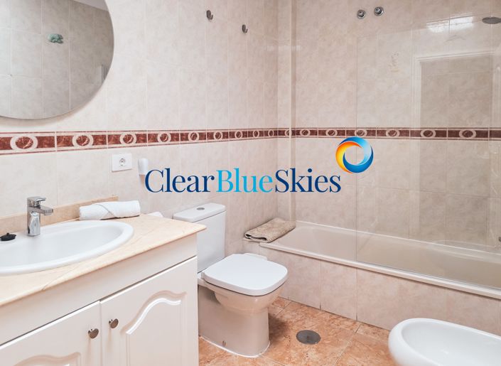 Image No.17-3 Bed House for sale