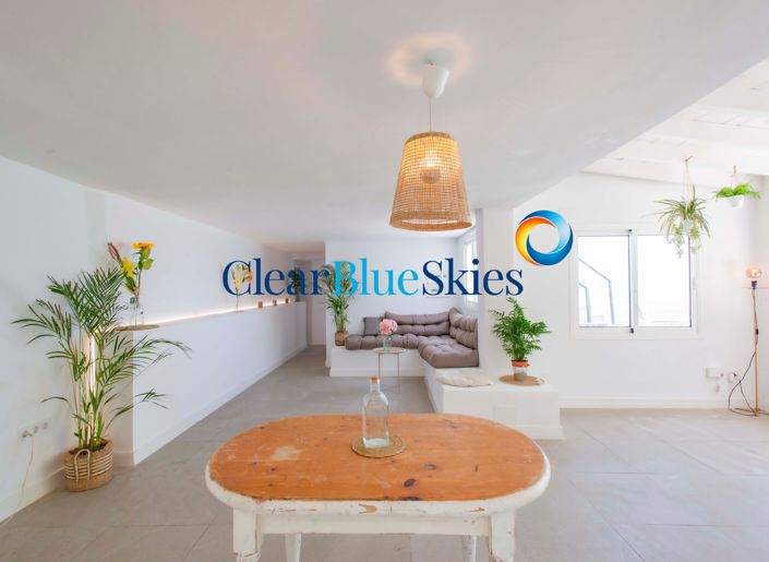 Image No.26-4 Bed House for sale