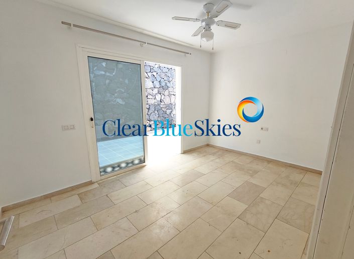 Image No.12-3 Bed Villa for sale