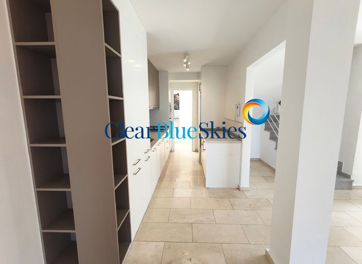 Image No.6-3 Bed Villa for sale