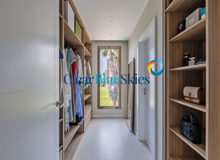 Image No.25-5 Bed Villa for sale