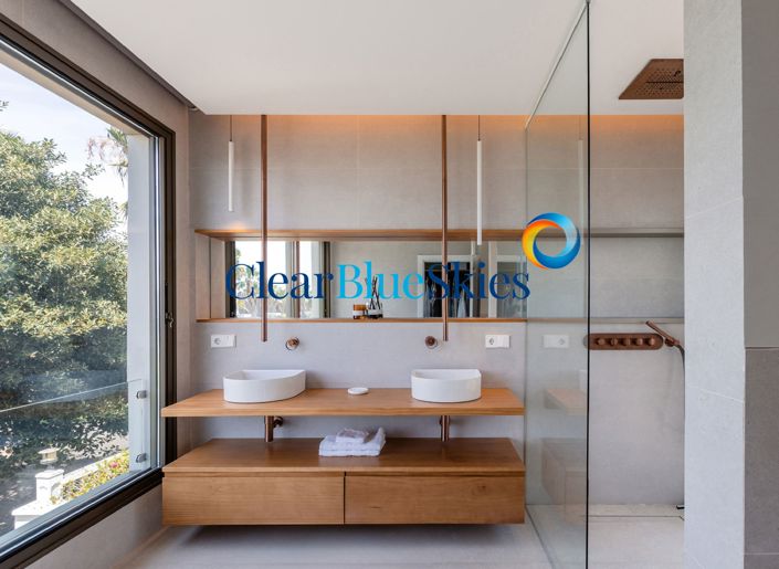 Image No.26-5 Bed Villa for sale