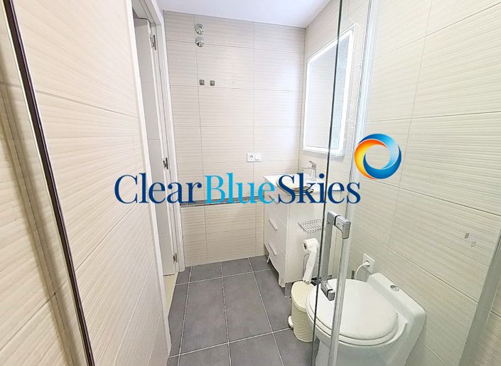 Image No.19-3 Bed Townhouse for sale