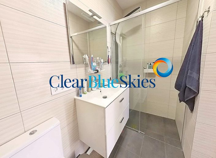 Image No.20-3 Bed Townhouse for sale