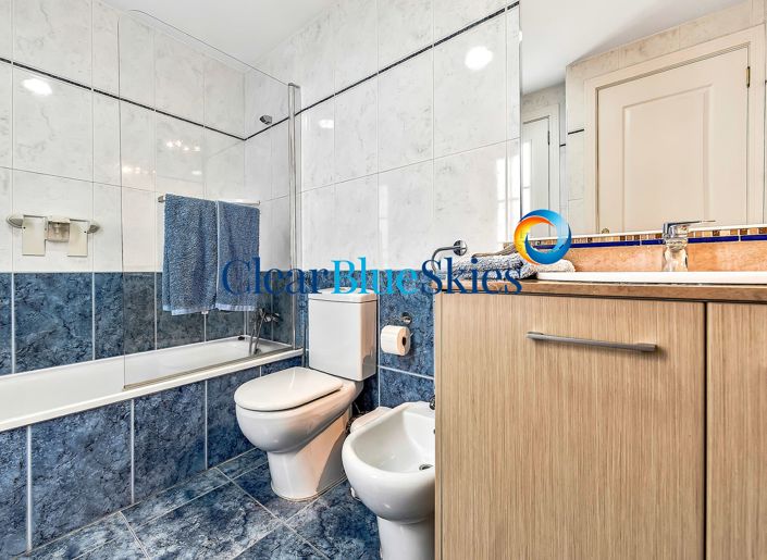 Image No.13-3 Bed House for sale