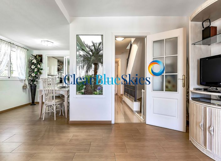 Image No.25-3 Bed House for sale