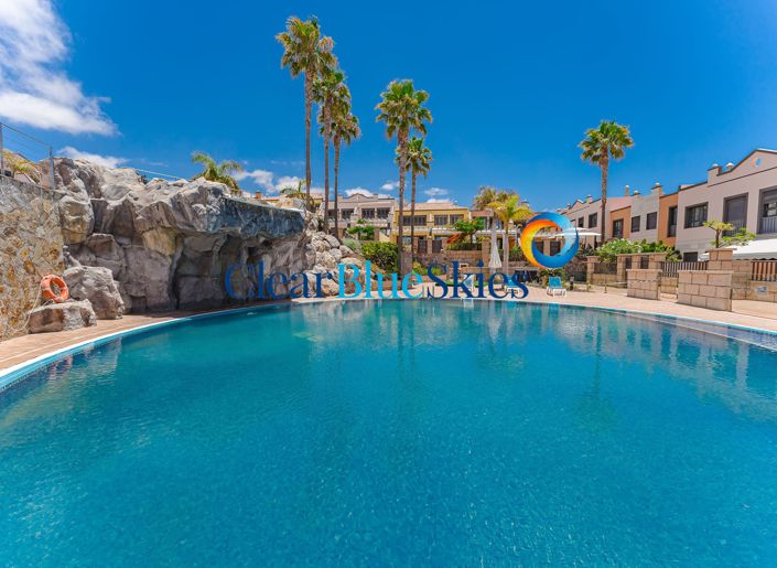 Image No.26-3 Bed Townhouse for sale