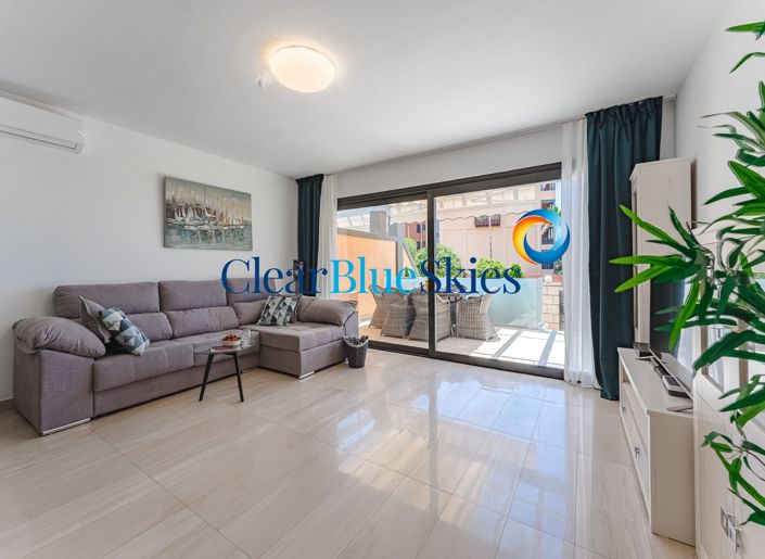 Image No.6-3 Bed Townhouse for sale