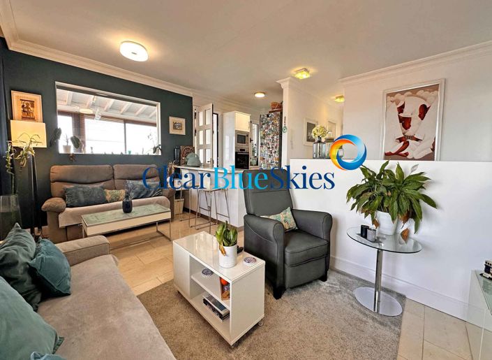 Image No.10-4 Bed Townhouse for sale