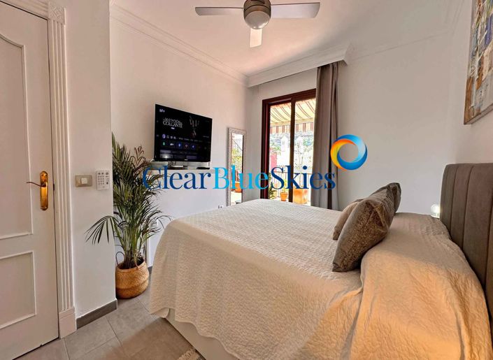 Image No.19-4 Bed Townhouse for sale