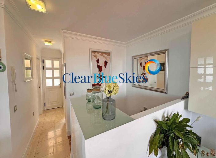 Image No.4-4 Bed Townhouse for sale