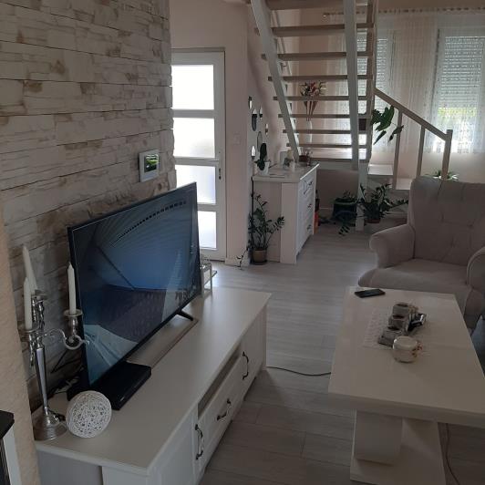 Image No.2-3 Bed House for sale