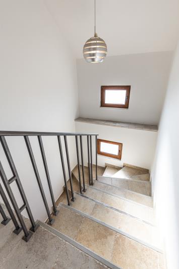 Image No.23-4 Bed House for sale