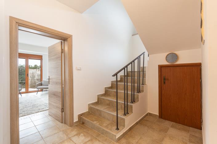 Image No.22-4 Bed House for sale