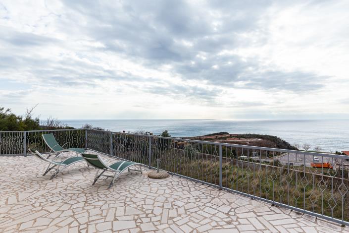 Image No.25-4 Bed House for sale