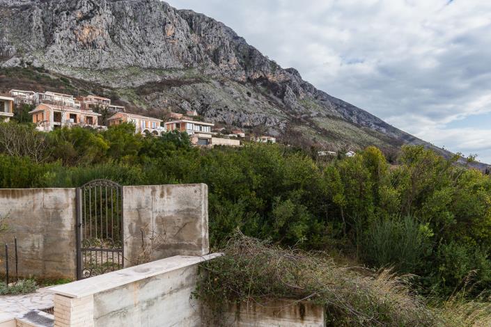 Image No.27-4 Bed House for sale