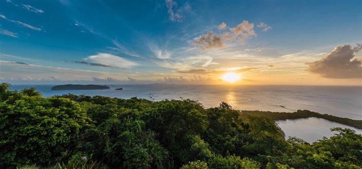 Image No.2-8 Bed Property for sale