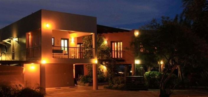 Image No.4-8 Bed Property for sale