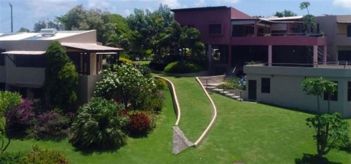 Image No.6-8 Bed Property for sale