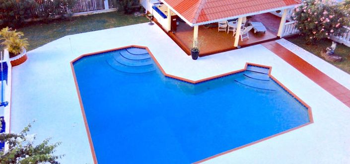 Image No.8-13 Bed Property for sale