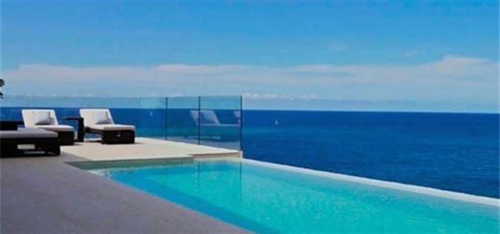 Image No.9-5 Bed Property for sale