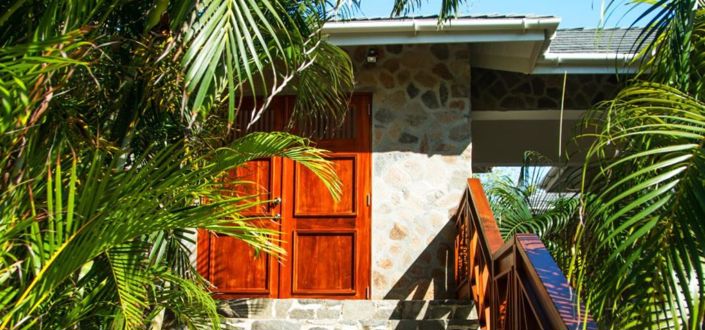 Image No.10-3 Bed Property for sale