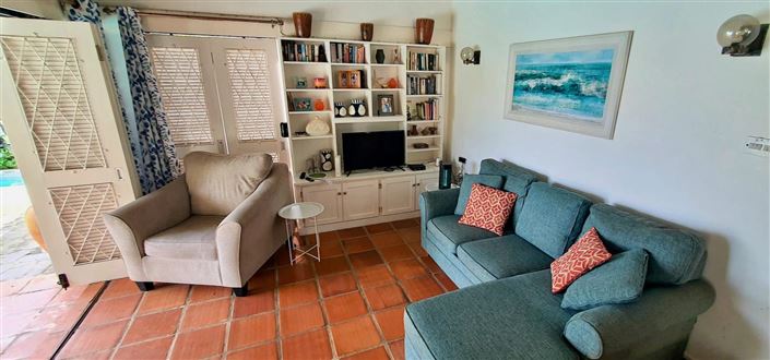 Image No.5-3 Bed Property for sale