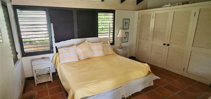 Image No.9-3 Bed Property for sale