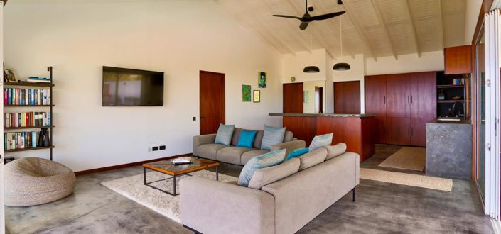 Image No.2-5 Bed Property for sale