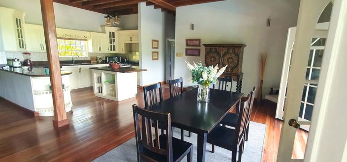 Image No.5-4 Bed Property for sale