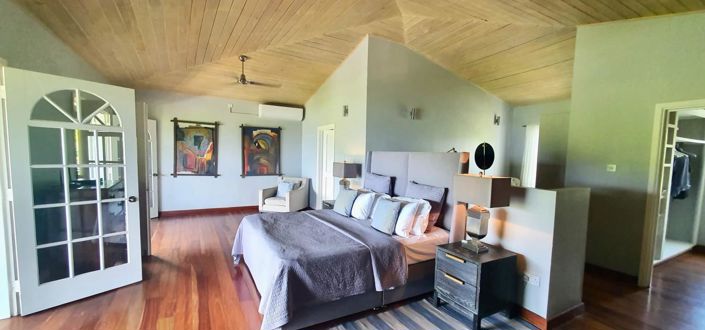 Image No.7-4 Bed Property for sale