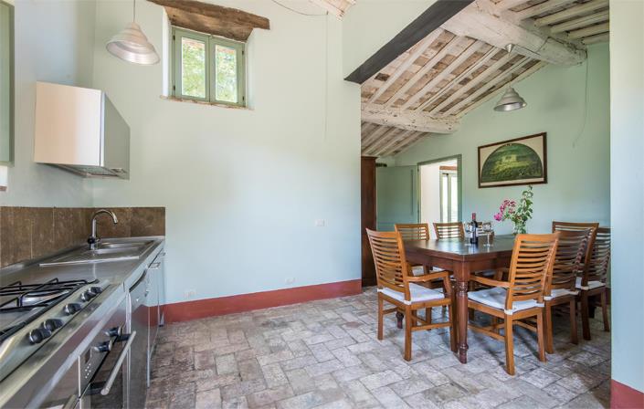 Image No.14-4 Bed Farmhouse for sale