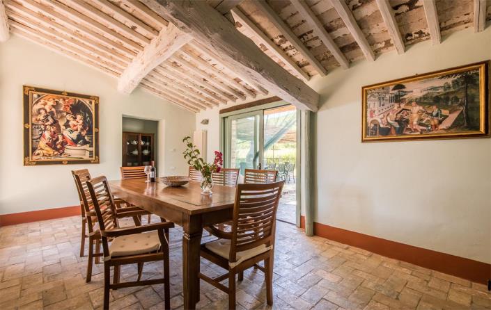 Image No.15-4 Bed Farmhouse for sale