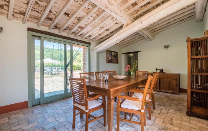 Image No.16-4 Bed Farmhouse for sale