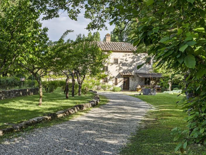 Image No.6-7 Bed Farmhouse for sale