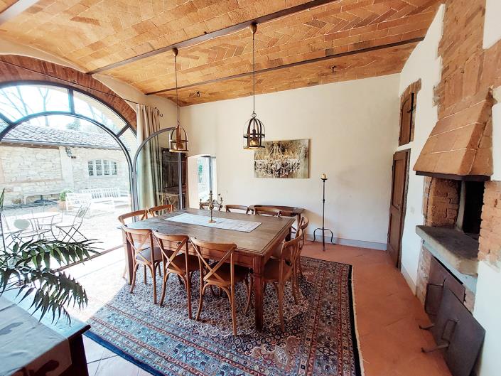 Image No.27-7 Bed Farmhouse for sale