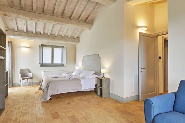 Image No.24-5 Bed Country House for sale