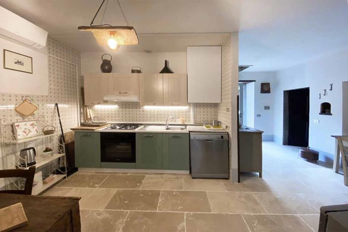 Image No.16-4 Bed Country House for sale