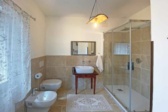 Image No.25-4 Bed Country House for sale