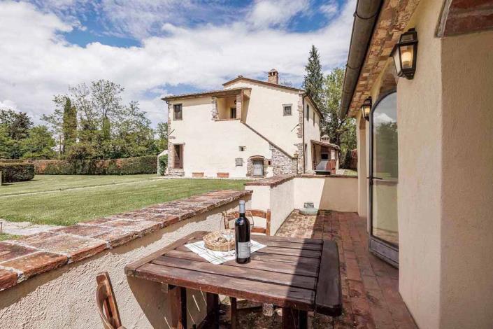 Image No.10-5 Bed Farmhouse for sale