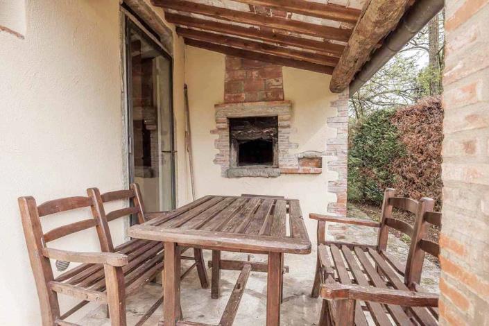 Image No.11-5 Bed Farmhouse for sale