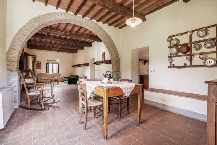 Image No.15-5 Bed Farmhouse for sale