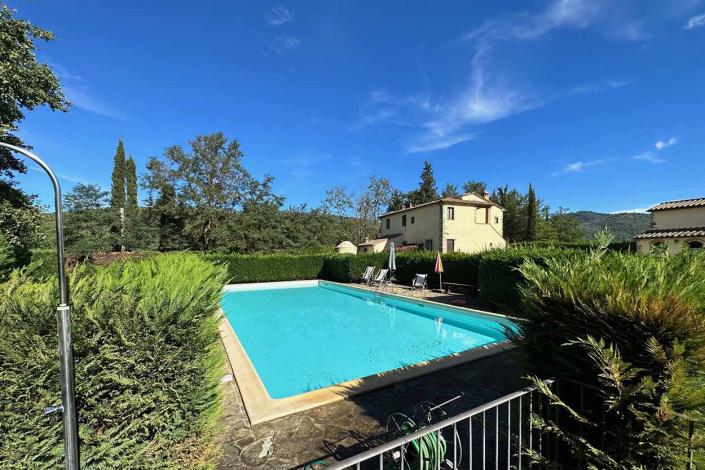 Image No.32-5 Bed Farmhouse for sale