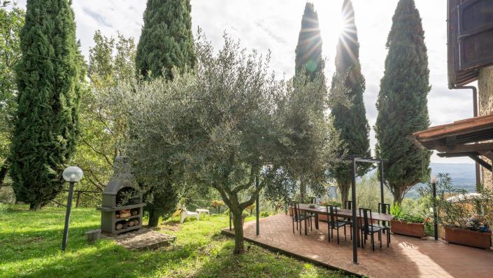 Image No.11-7 Bed Farmhouse for sale