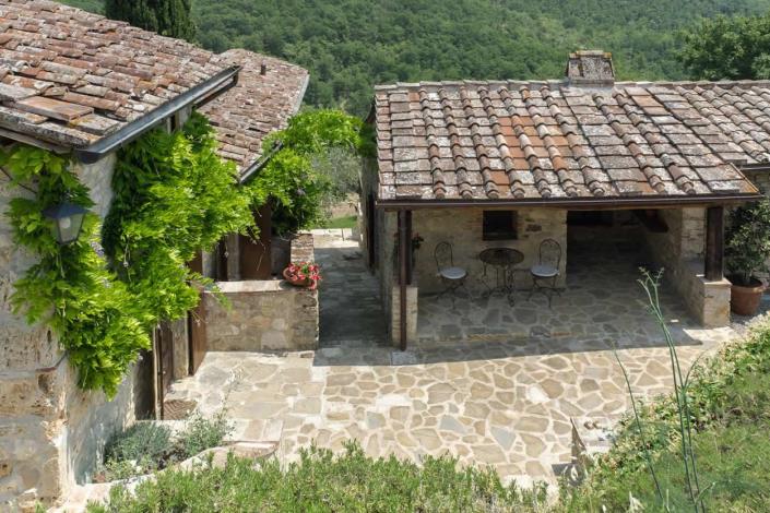 Image No.10-4 Bed Country House for sale